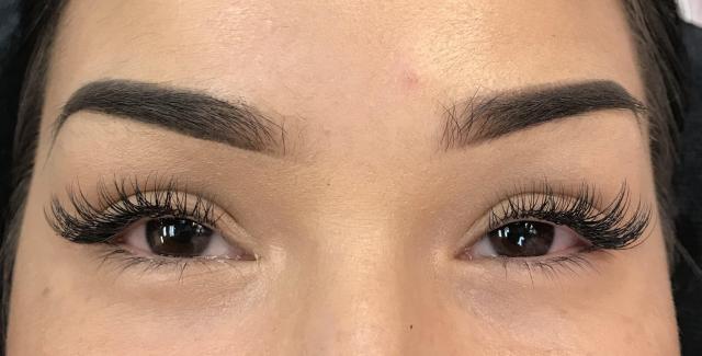 4-13-18_After_lashes.jpg